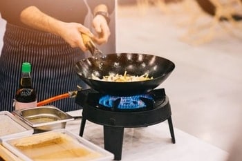 Top 5 Wok Burners – What to Use for Cooking in 2020?