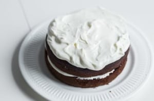 frost the top of the cake