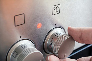 Vertical Rotisserie Oven Heating Control