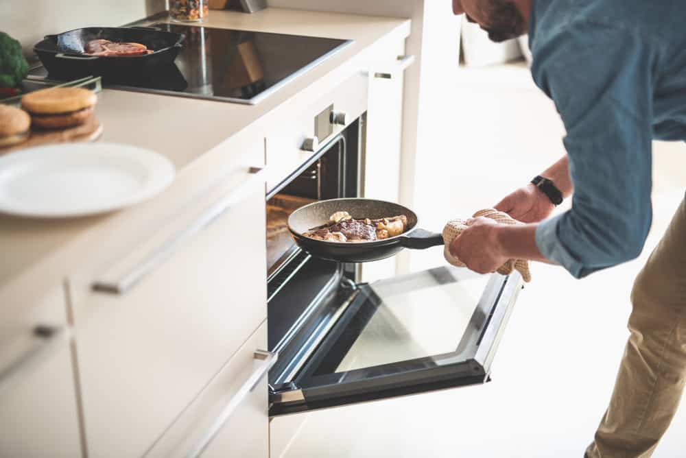 How To Tell If A Pan Is Oven-Safe How To Tell If A Pan Is Oven-Safe