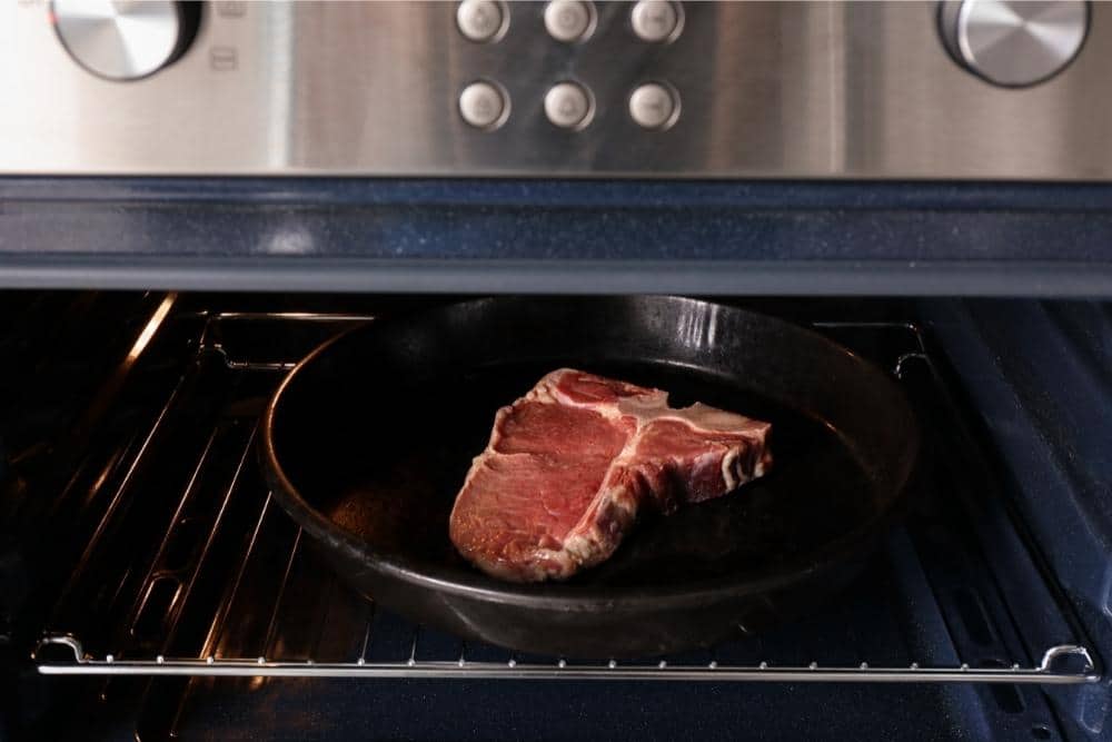 Which Pans are Able To Go in the Oven Which Pans are Able To Go in the Oven?